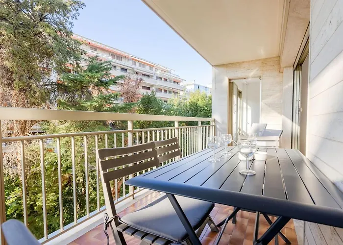 公寓 Renovated 3-room In A Leafy Park 戛纳