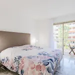 Apartment Renovated 3-room In A Leafy Park Cannes