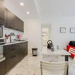 Renovated 3-room In A Leafy Park * Cannes